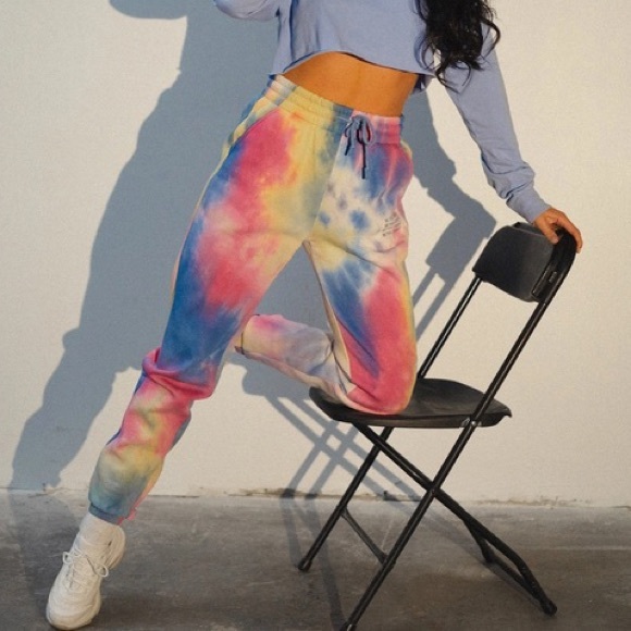 Balance Athletica affirmation acid rain tie dye sweat pants - Picture 3 of 6